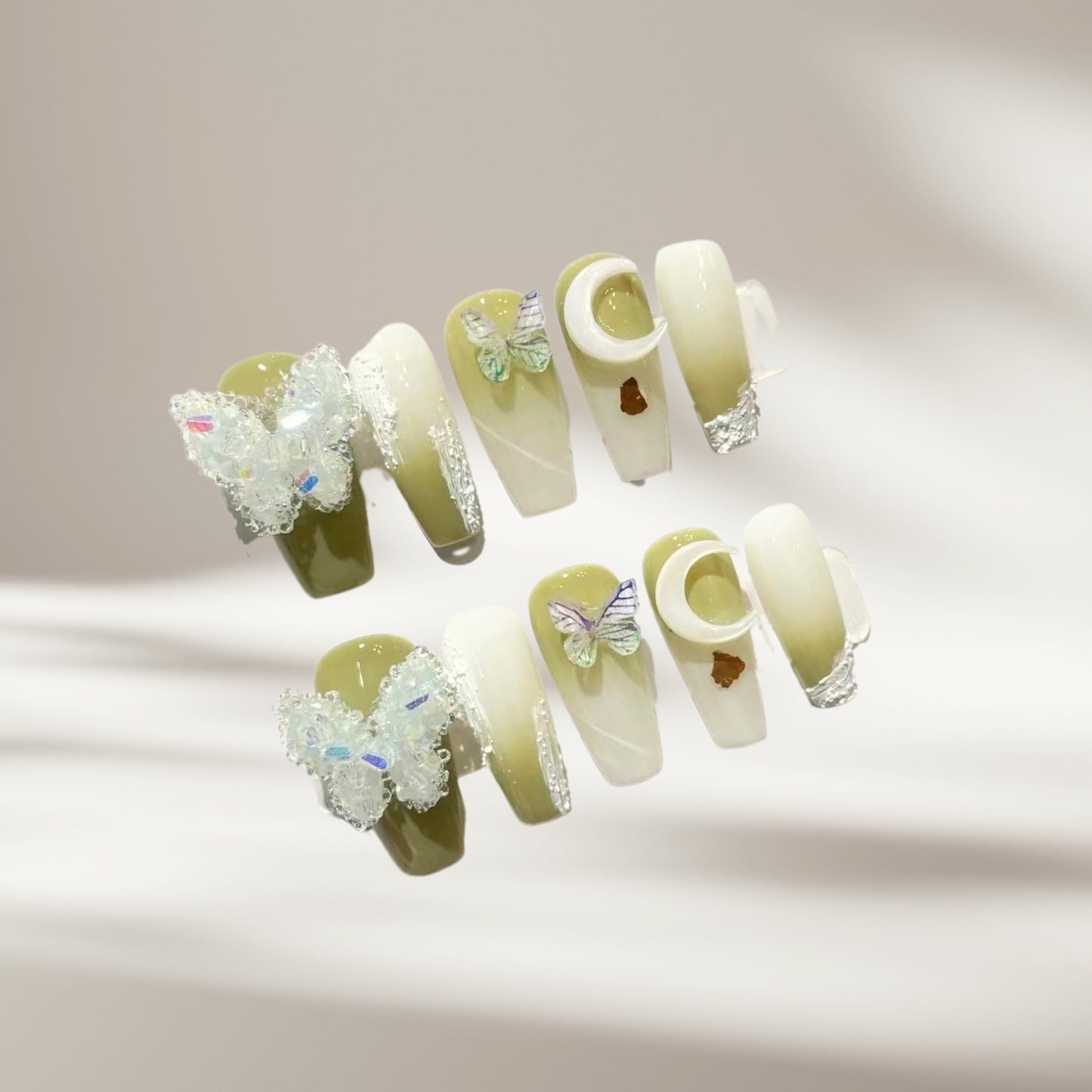 Green butterfly Press on Nails Short Fake Nails French Acrylic Full Cover False Nails for Women