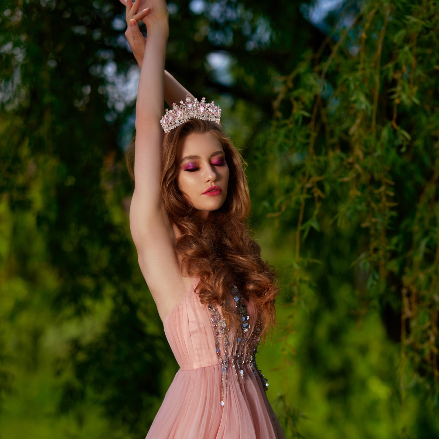 Tiaras and Crowns for Women, Pink Crystal Tiara Crowns For Women Girls Elegant Crown with Combs Princess Crown