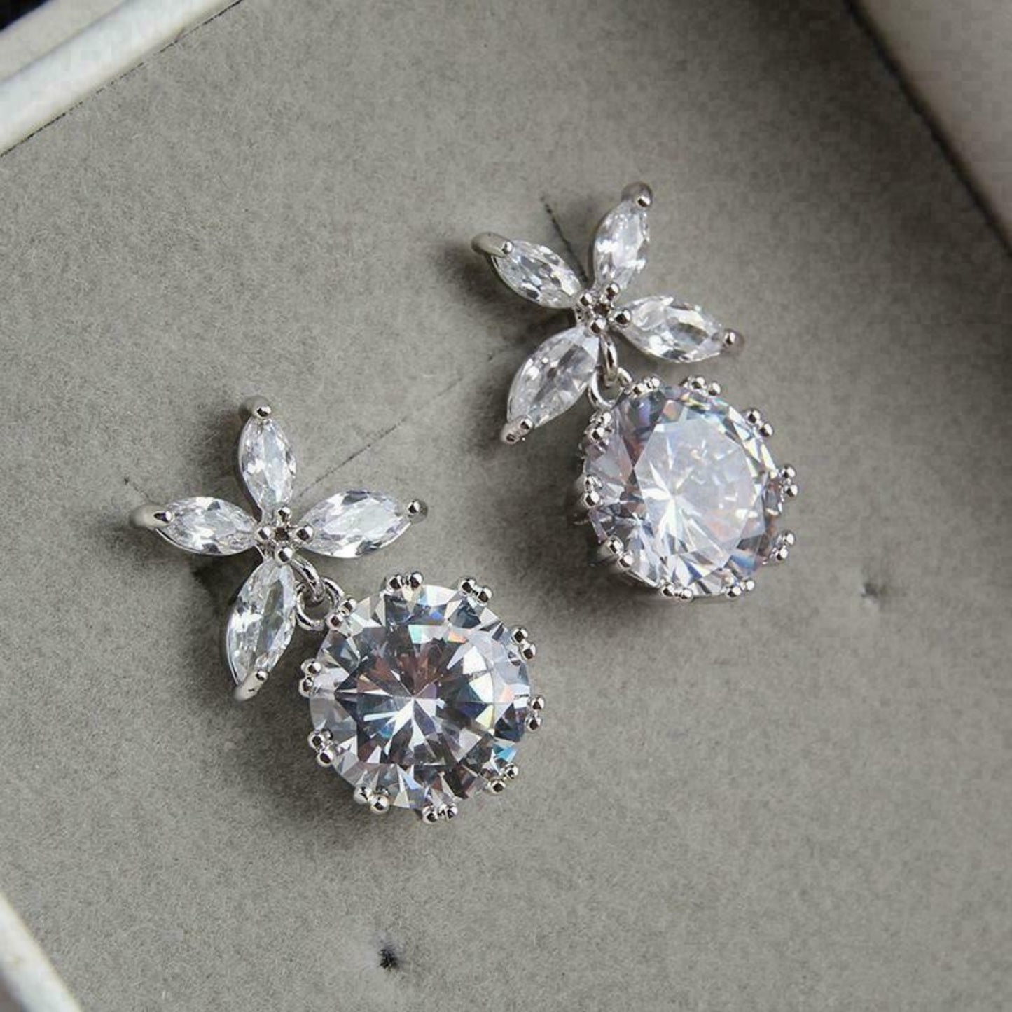 Butterfly Stud Earrings -Pave Butterfly Earrings for Women ，Good Gift for Sister, Lover
