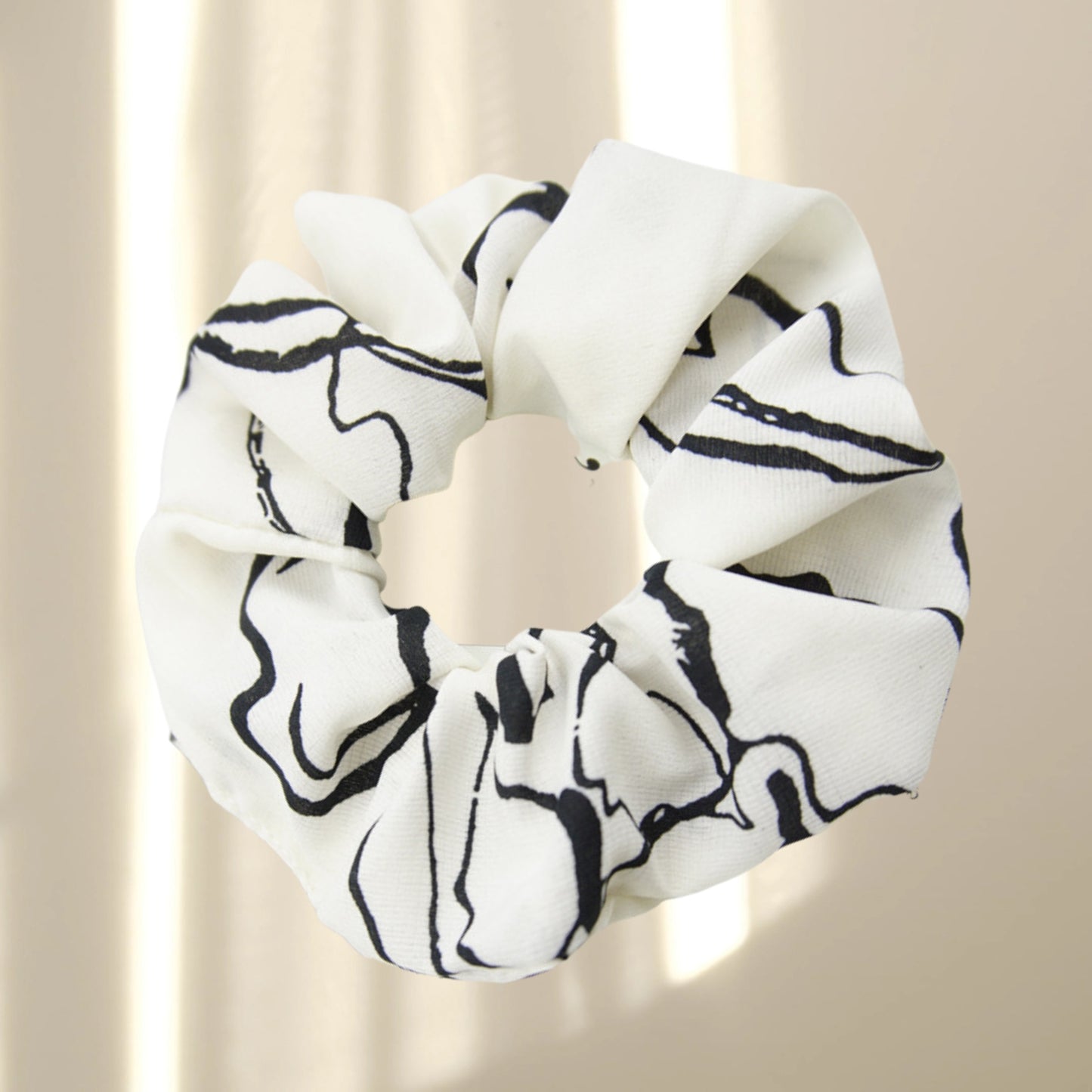 Silk Hair Scrunchies for Frizz&Breakage Prevention, 100% Mulberry Silk Hair Ties No Damage, Elastic Silk ponytail Holders